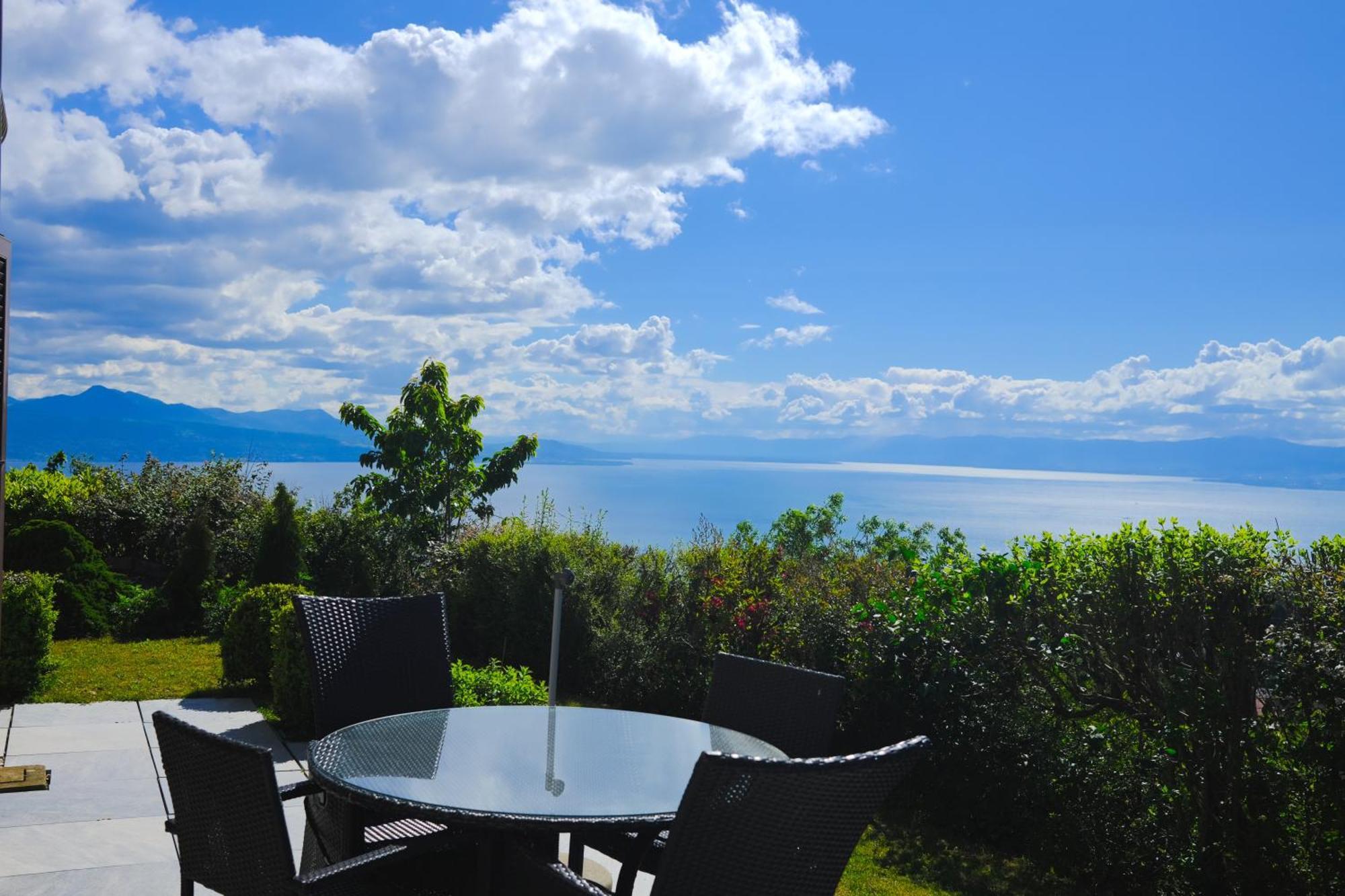 Lakeview Apartment-Lavaux Grandvaux Bagian luar foto